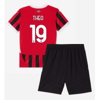 Camiseta AC Milan Theo Hernandez #19 Primera Equipación Replica 2024-25 para niños mangas cortas (+ Pantalones cortos)